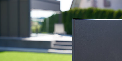 Thurner_Keramik_Sichtschutz_Detail_1.jpg