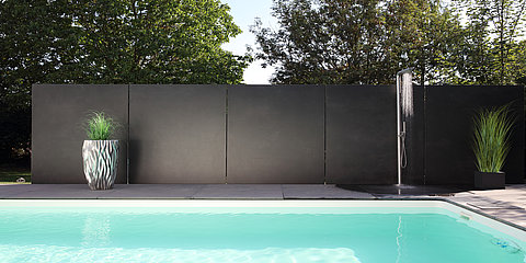 Thurner_Keramik_Sichtschutz_Outdoor_Dusche_2.jpg