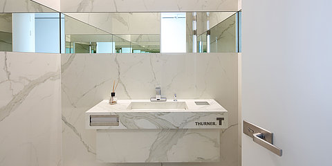 Thurner_Keramik_Fliesen_Badezimmer_Waschbecken_2.jpg